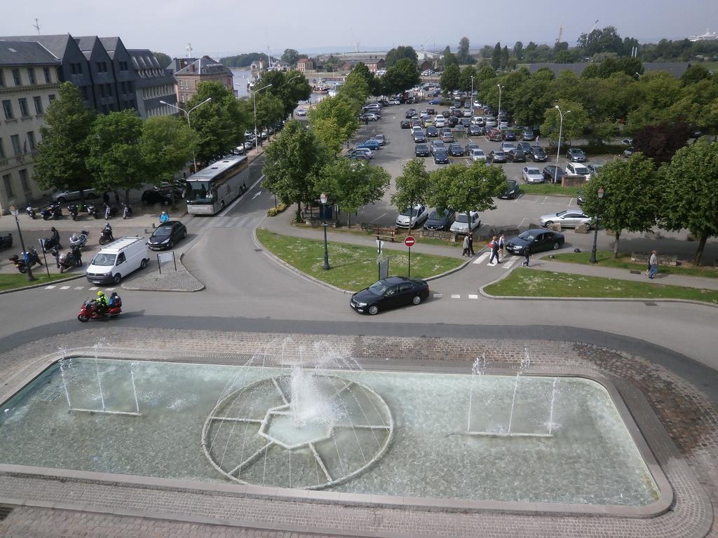 Escapade Au Coeur De Honfleur Avec Parking Prive Et Vue Panoramique 아파트 객실 사진